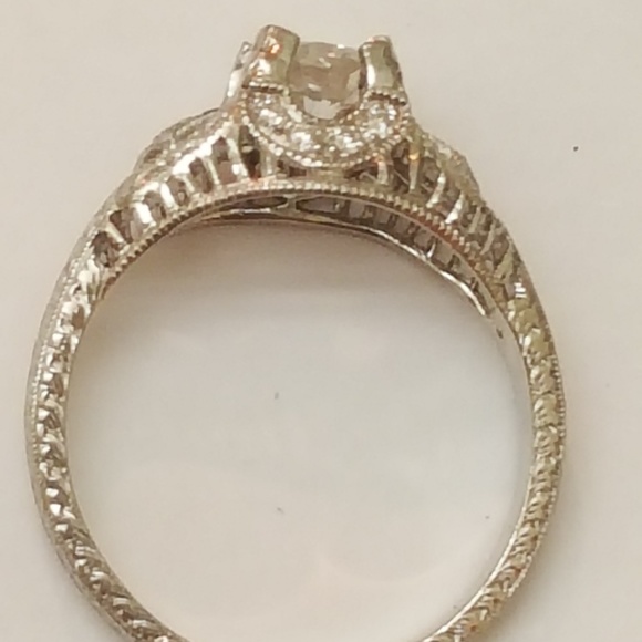 GIA $7057 Estate .75ct Diamond Platinum Ring - Picture 4 of 8